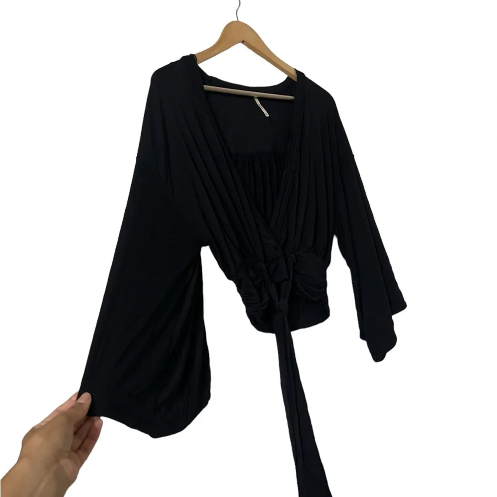 FREE PEOPLE That’s A Wrap Wide Sleeve Kimono Wrap Knit Top Shirt
